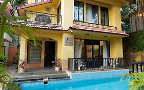 Villa M - Lagoon 4 Calangute 3Bhk Pool Facing, Breakfast Included